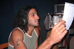 צחי הלוי הגדול בסשן הקלטה באולפן