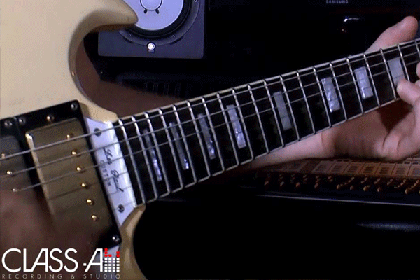 איך להקליט גיטרה חשמלית?